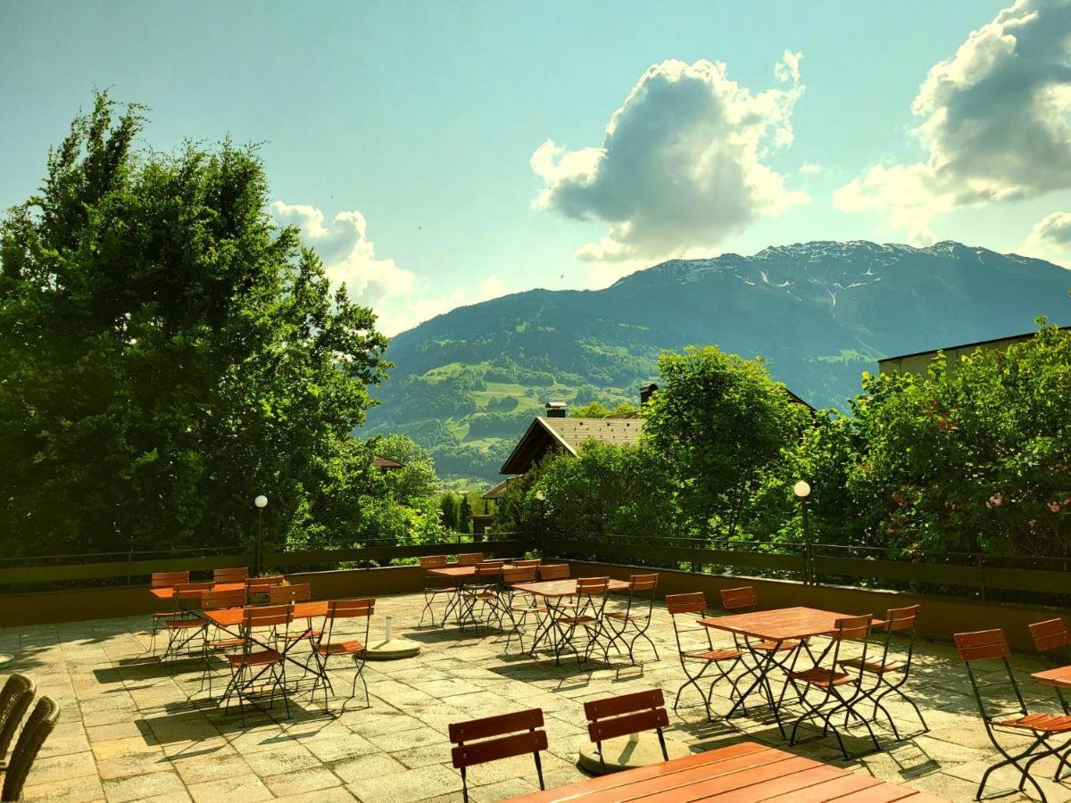 Wanderhotel Garni Cresta Шрунс Экстерьер фото